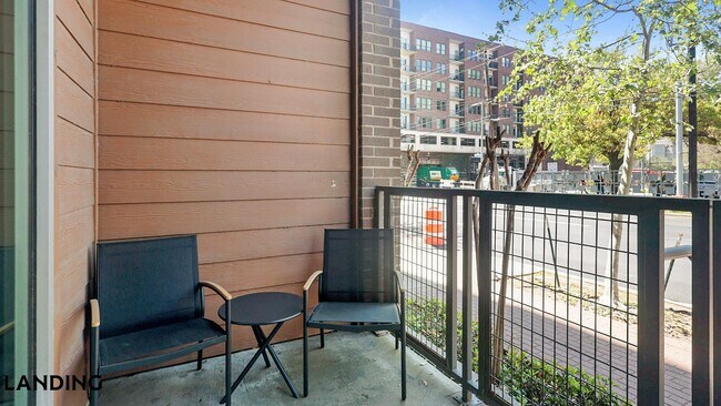 Foto del edificio - 1711 Caroline St