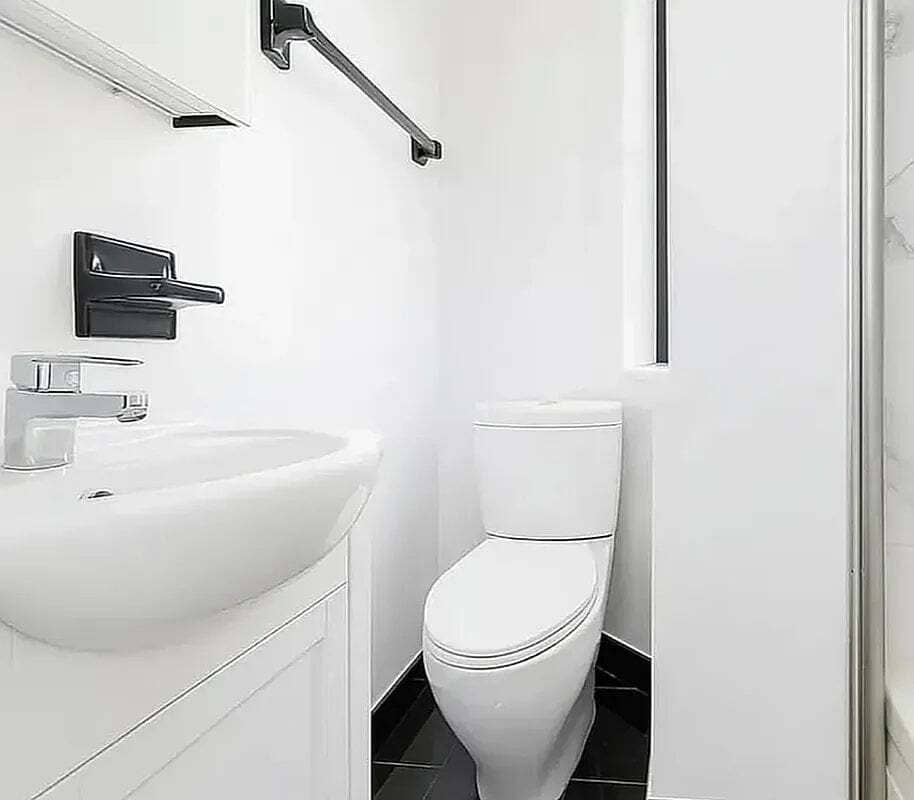 Building Photo - 126 Elizabeth St