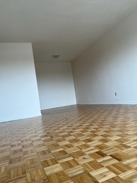 Liv./Dining area - 21 Woodlawn Rd E
