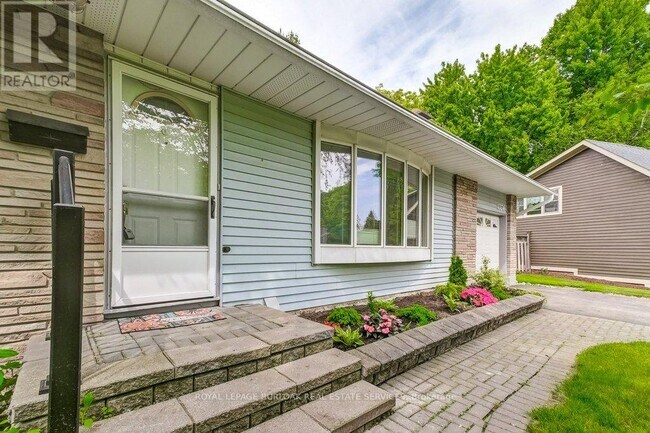 Photo du bâtiment - 1334 Langdale Crescent