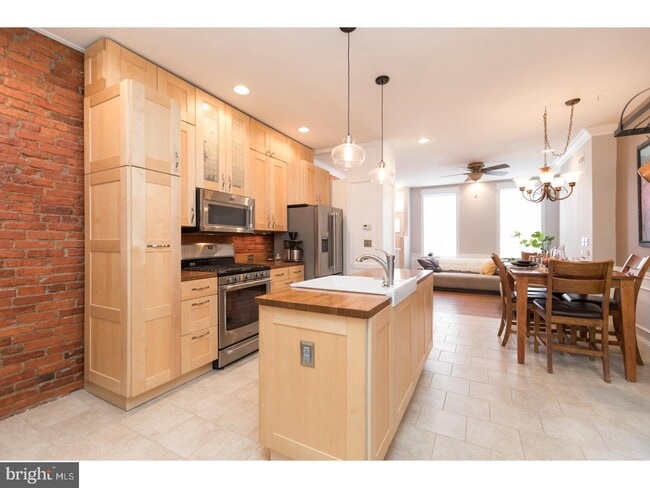 Building Photo - 2007 N 8th St