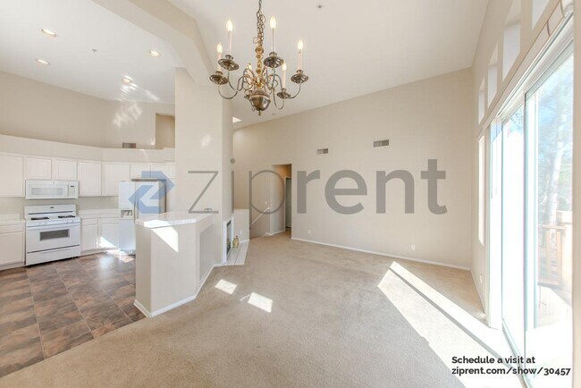Building Photo - 2684 Dunstan Dr