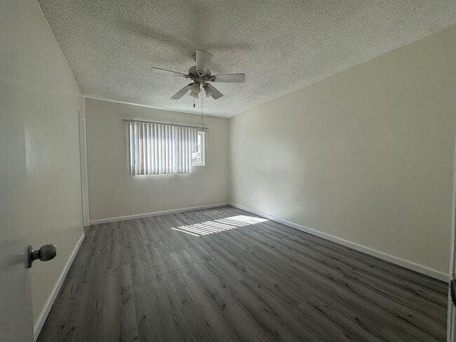 Building Photo - 2209 E Westport Dr