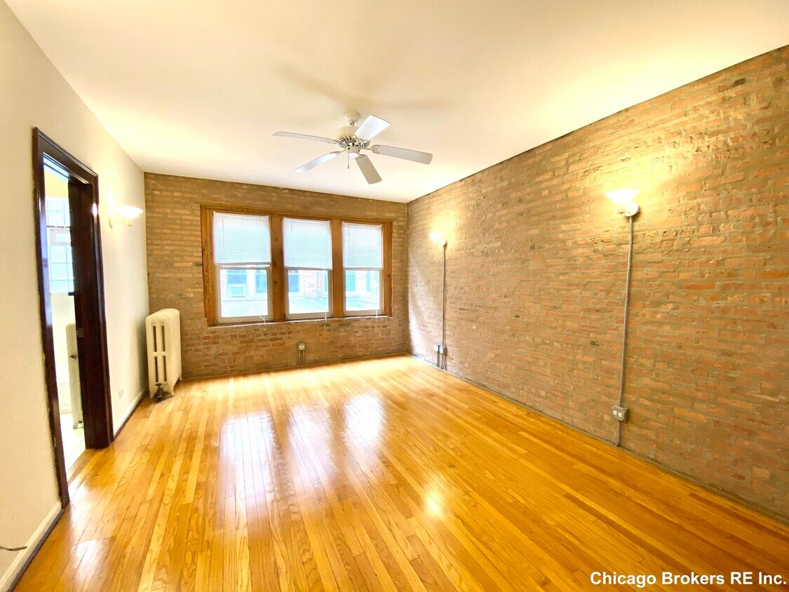Primary Photo - 1234 W Winona St