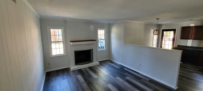 Building Photo - 5218 Lawndale Dr
