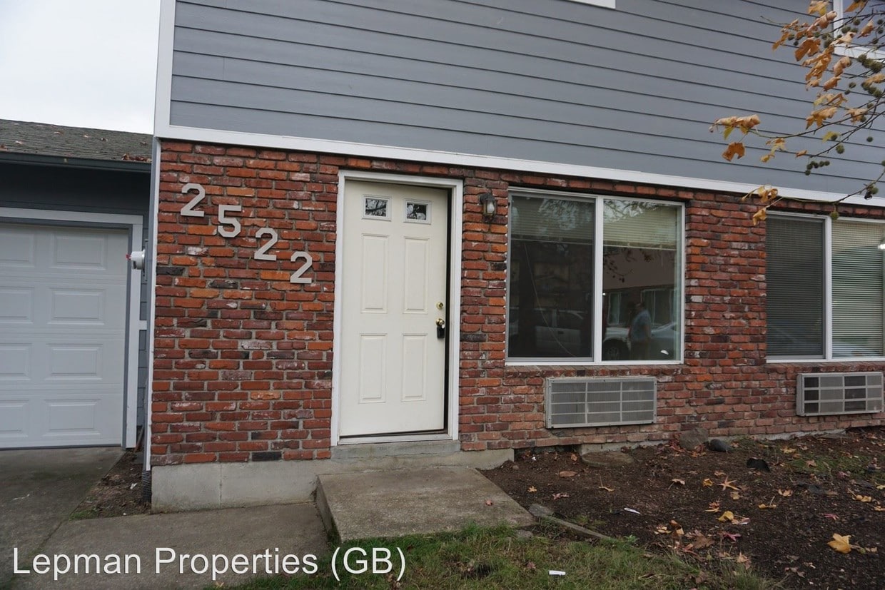 Primary Photo - 2520-2522 18th Ave SE