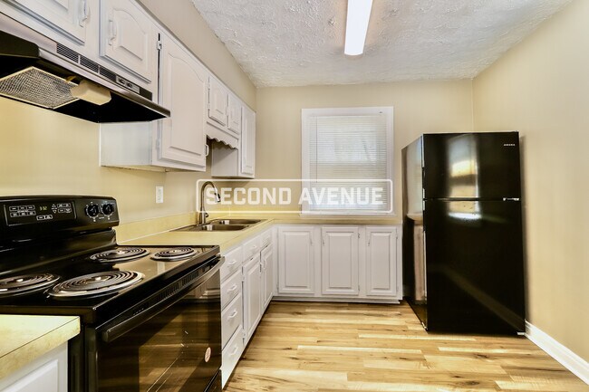Foto del edificio - 651 S 37th St