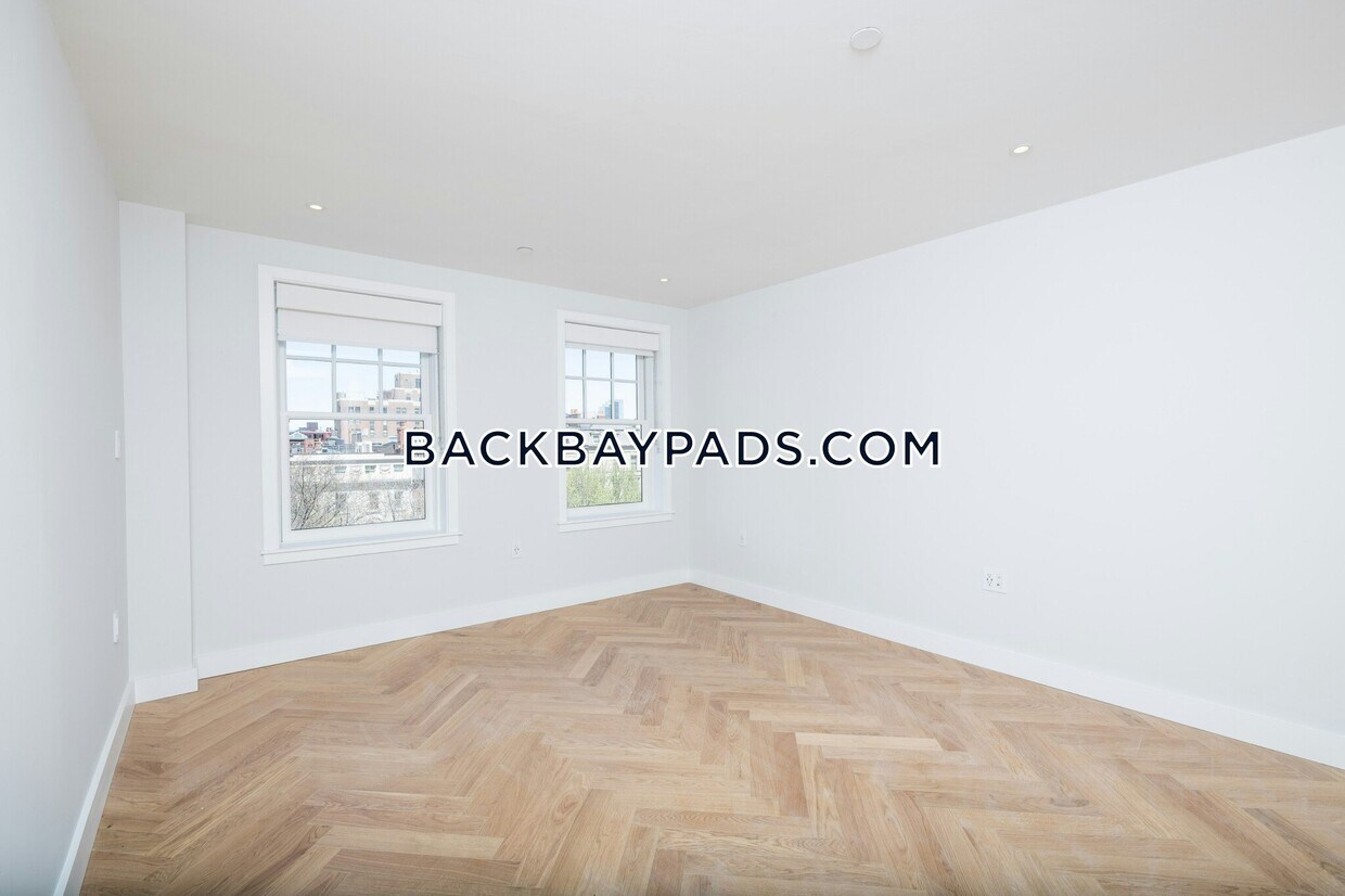 Building Photo - 12 Commonwealth Ave