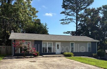 Building Photo - 4100 Abercorn Rd