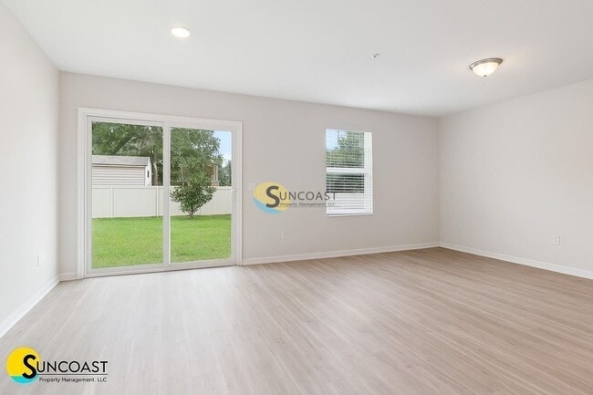 Foto del edificio - 7638 Mailes Ct