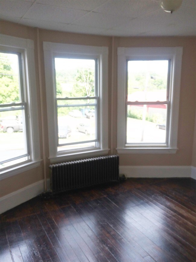 Foto del edificio - 193 Bartlett St