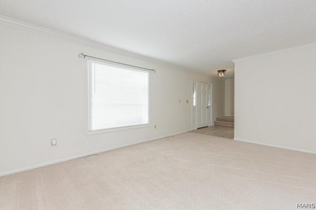 Building Photo - 77 Atwater Dr