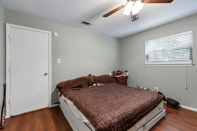 Foto del edificio - 11519 Pecan Creek Pkwy