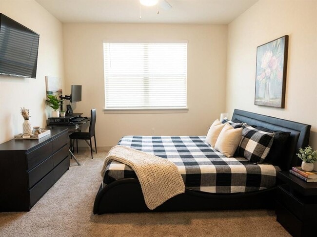 Foto del edificio - 7515 Traylor Cv