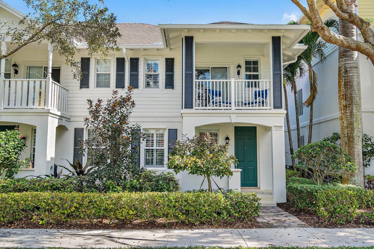 Foto principal - 3239 E Community Dr