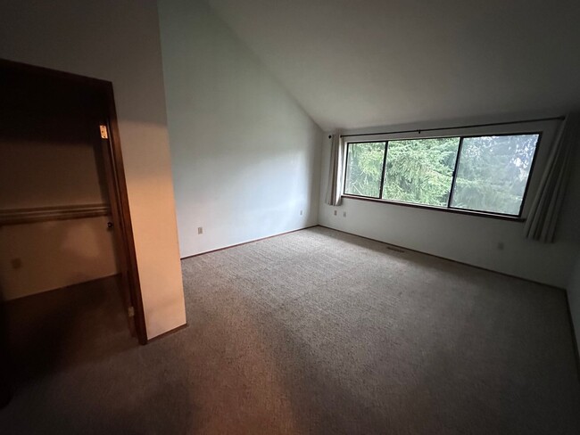 Building Photo - One of a kind 3 Bedroom home near Lake Lou...