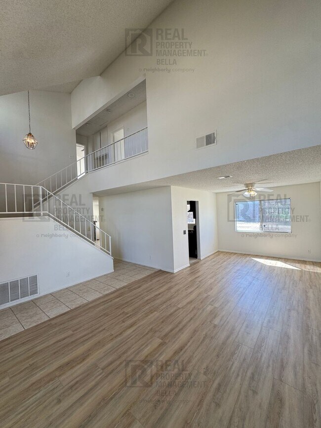 Foto del edificio - 1330 Wrigley Ln