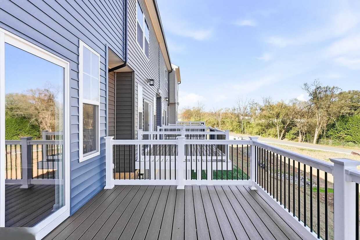 Foto del edificio - 222 Monteith Dr