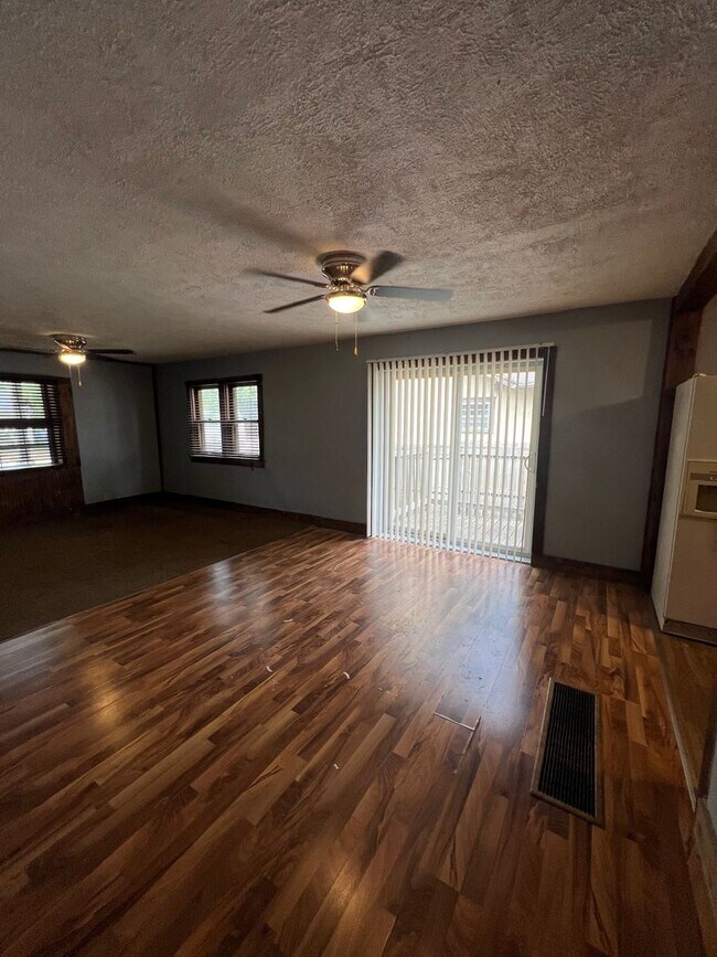 Foto del edificio - Nice 2 bed 1 bath house