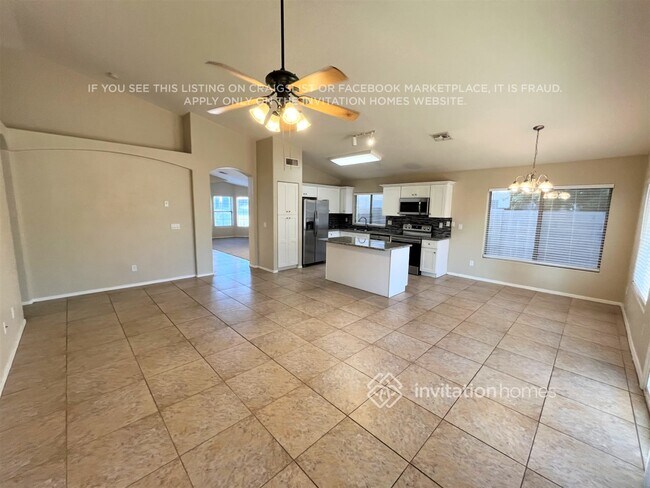 Foto del edificio - 13391 W Ironwood St