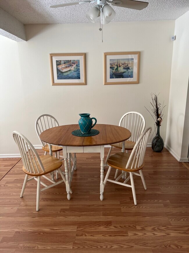 Foto del edificio - 3870 Priest Lake Dr