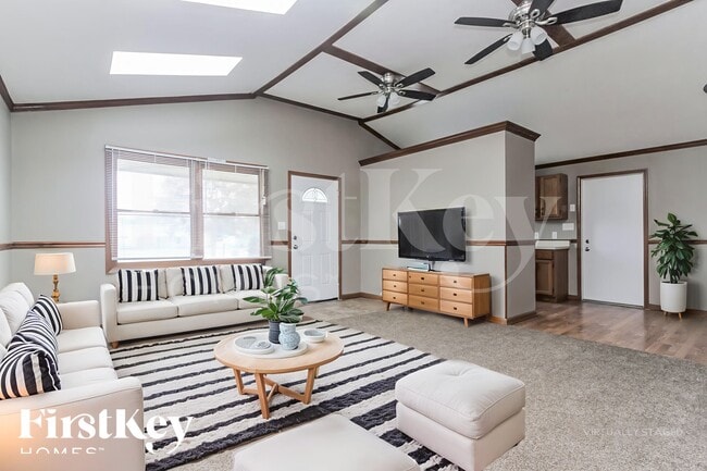 Foto del edificio - 2102 E Edgewood Ave