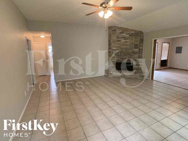 Building Photo - 6723 Valerian Ln