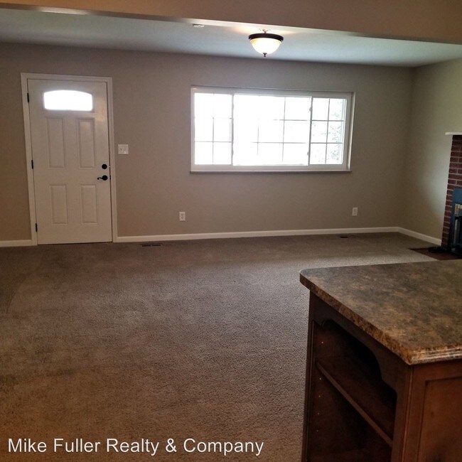 Building Photo - 3 br, 2 bath House - 1839 Crumley Rd