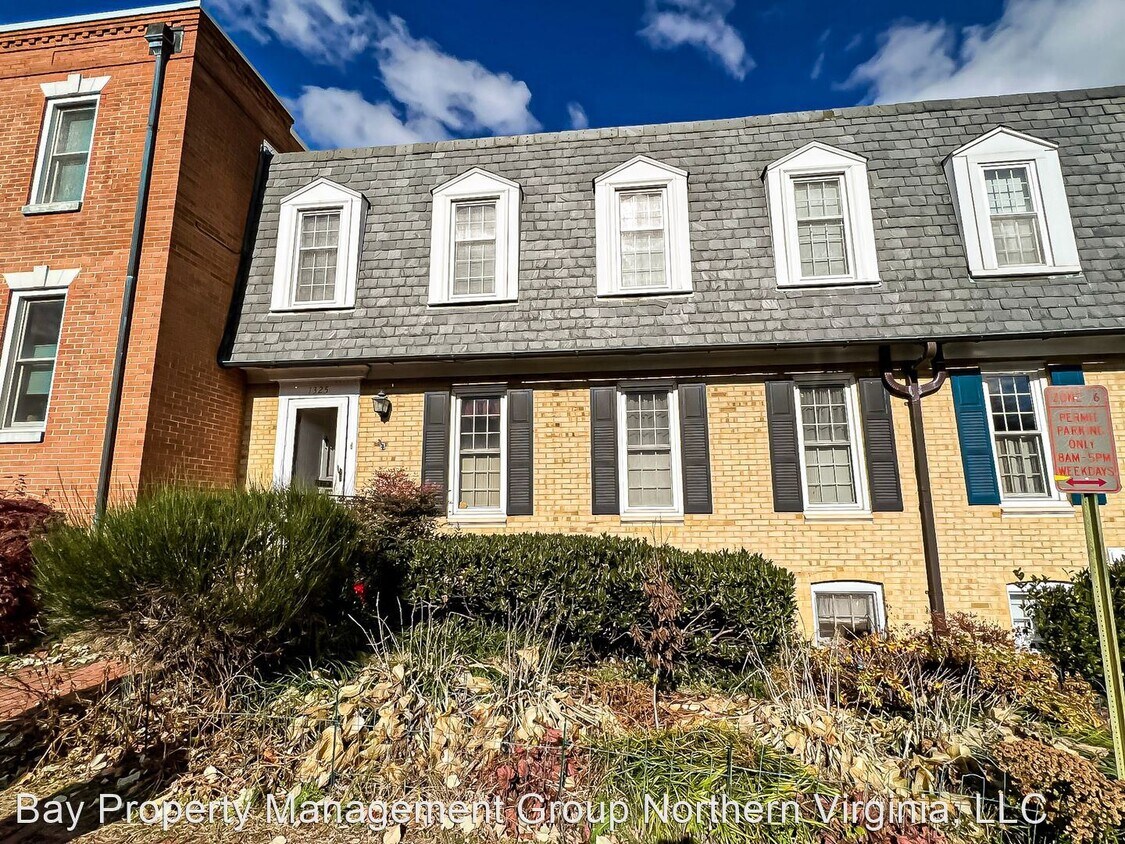 1325 N Lynnbrook Dr, Arlington, VA 22201 House Rental in Arlington