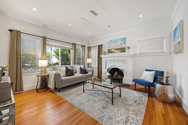 Foto del edificio - 303 Highland Ave