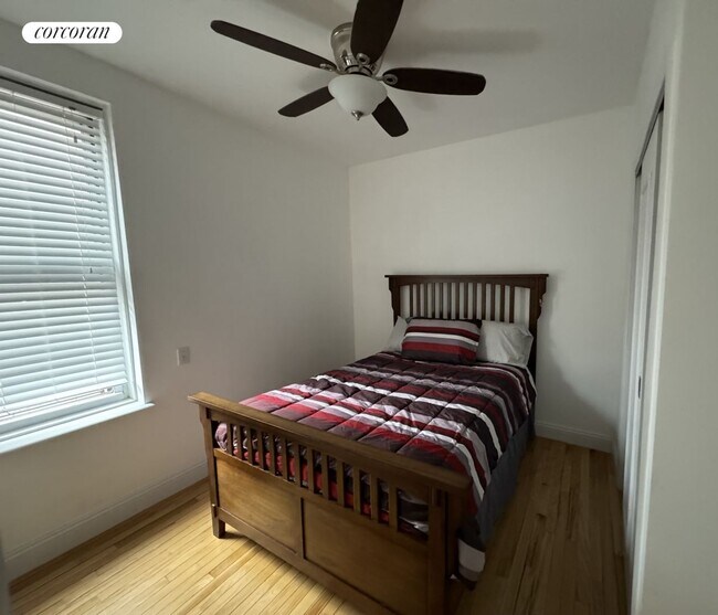 Foto del edificio - 317 W 93rd St