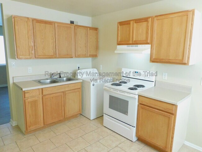 Foto del edificio - 4302 Parker St
