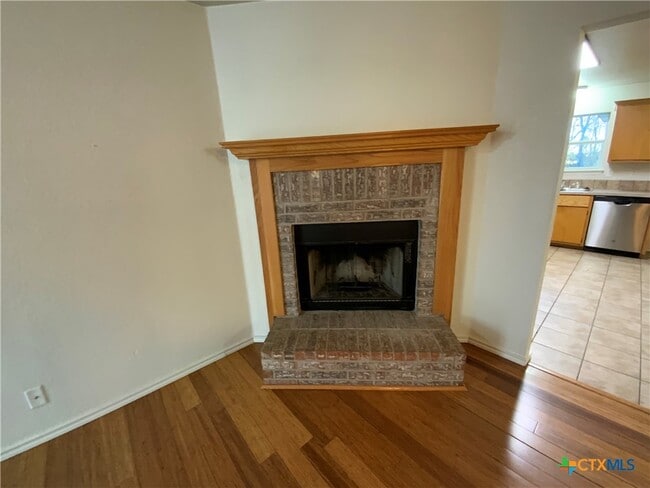 Foto del edificio - 4716 Stonehaven Dr