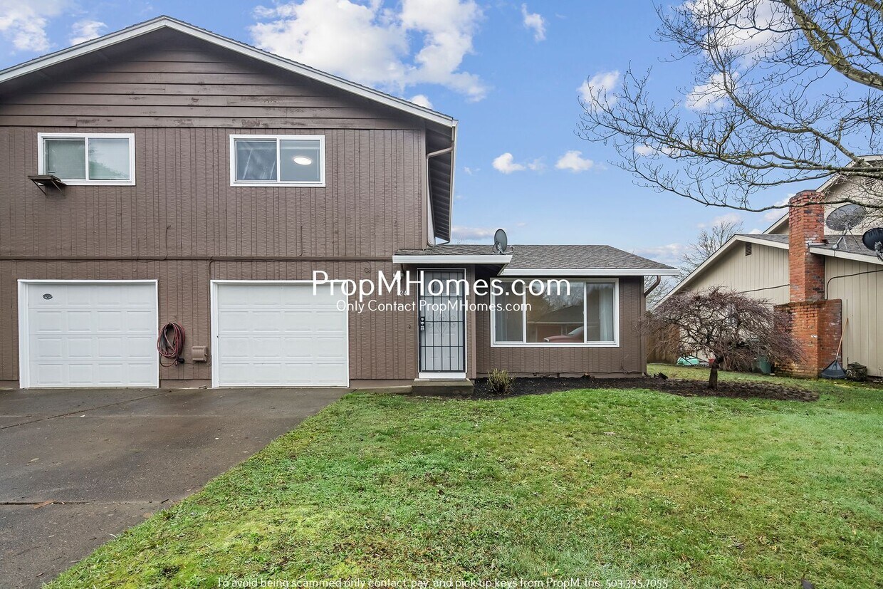 Primary Photo - Two Bedroom Duplex in Hillsboro - Updated ...