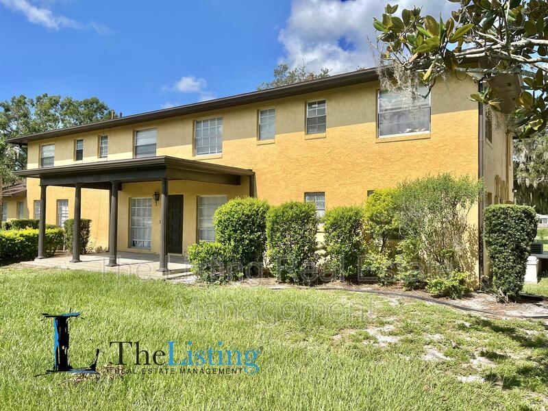 2303 KVille Ave, Auburndale, FL 33823 Condo for Rent in Auburndale