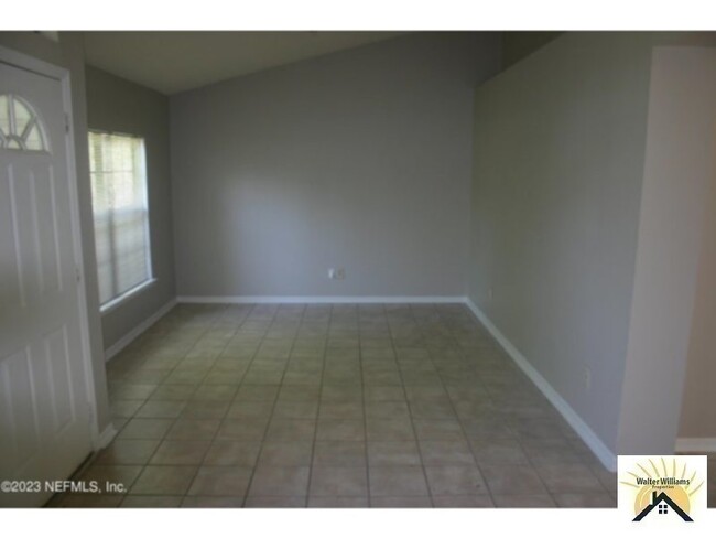 Foto del edificio - Adorable 3/2 in the Country Creek area