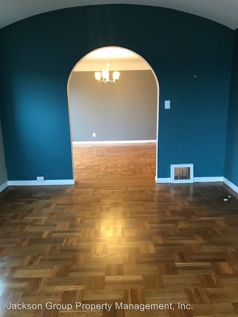 Building Photo - 3 br, 1 bath House - 601 Rockdale