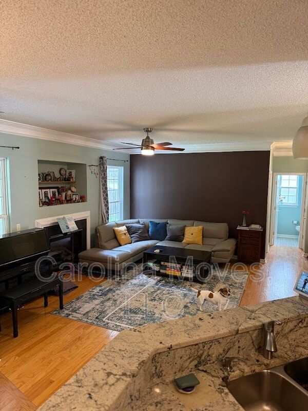 Foto del edificio - 510 Grafton Ct