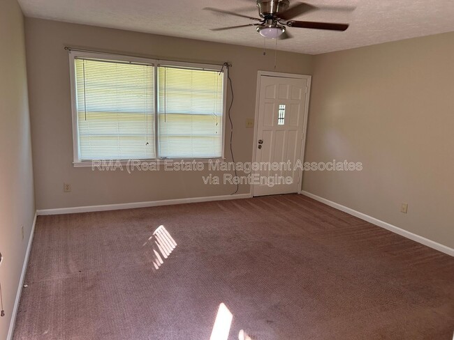 Foto del edificio - 764 Cheatham Rd