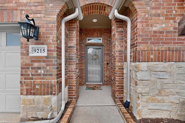 Foto del edificio - 9215 Moon River Ct