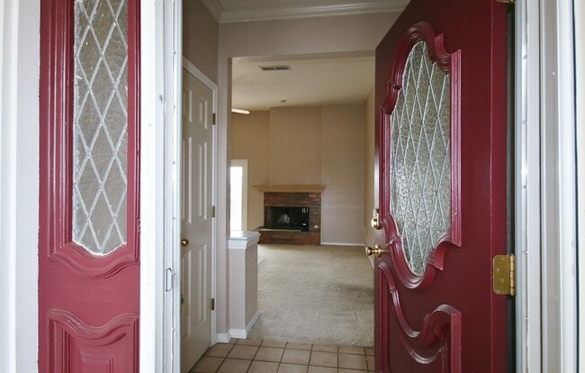 Foto del edificio - 4 Bed Brick Home! Zia School District! - Pets Welcome!!!
