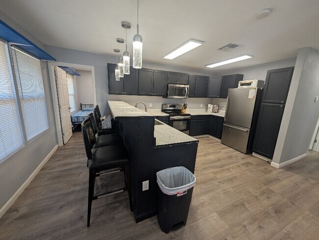 Foto del edificio - 1303 Colby Ave