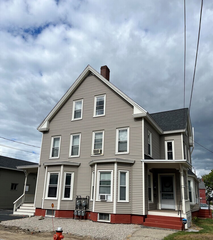 Front of 87-89 South State Street - 87 S State St