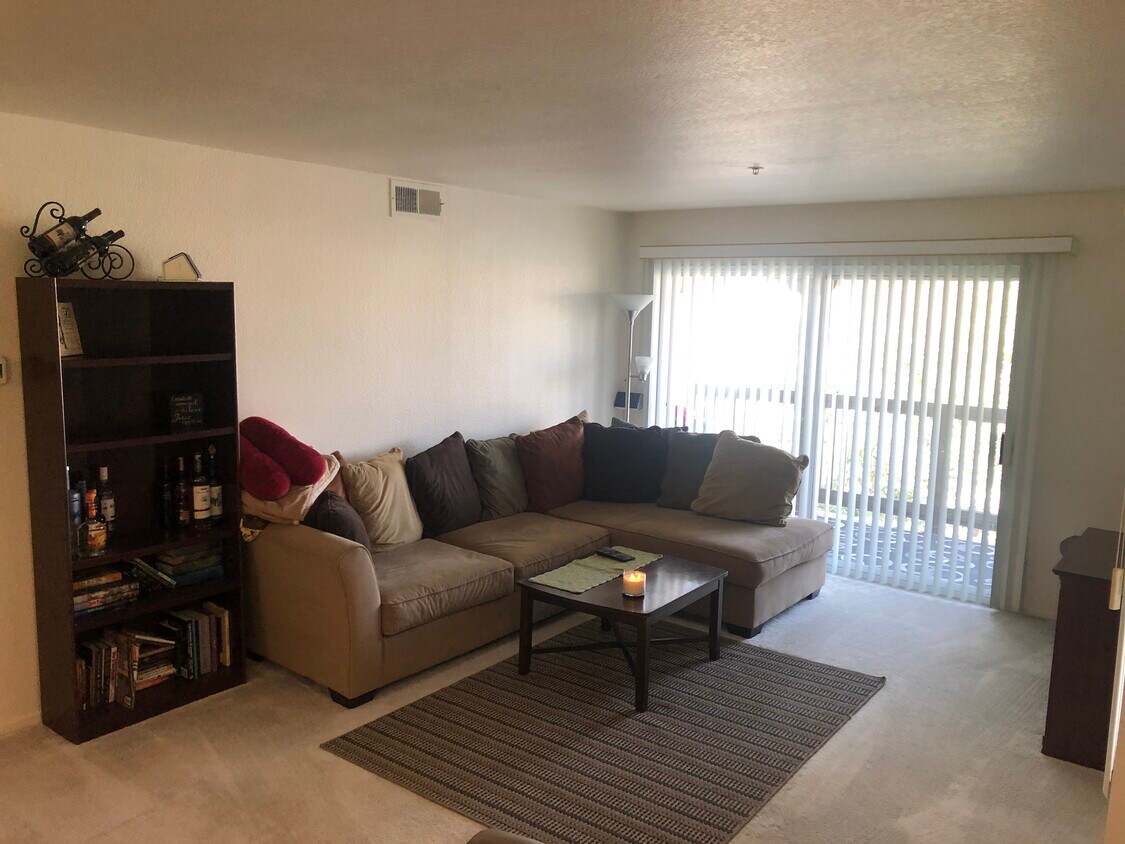 Foto principal - 236 S Grisly Canyon Dr