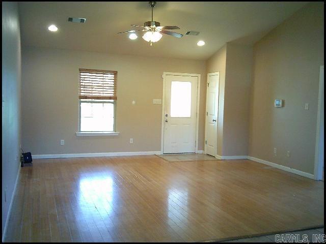 Building Photo - 100 Corbin Cir