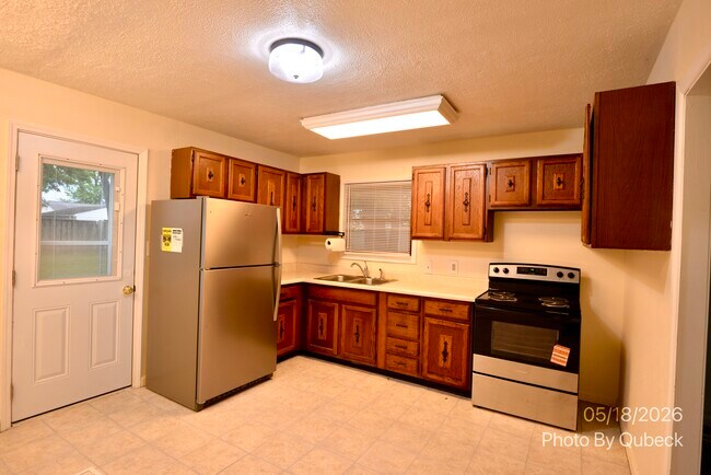 Foto del edificio - 138 Crestwood Dr