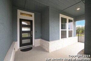 Building Photo - 25302 Donahue Dr