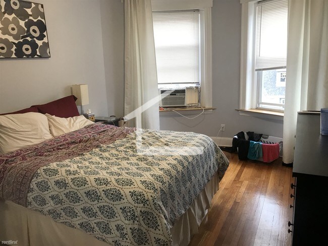 Building Photo - 2 br, 1 bath Apartment - 170 Winthrop Rd # Gp