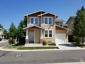 Building Photo - 1271 Woodside Dr