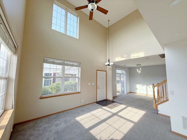 Foto del edificio - 2534 Hillsboro Blvd
